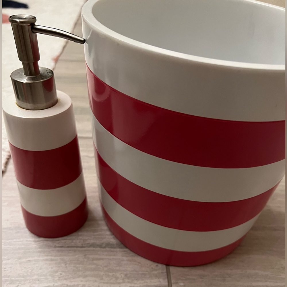 Pottery Barn Stripe Bath Accessories Pink